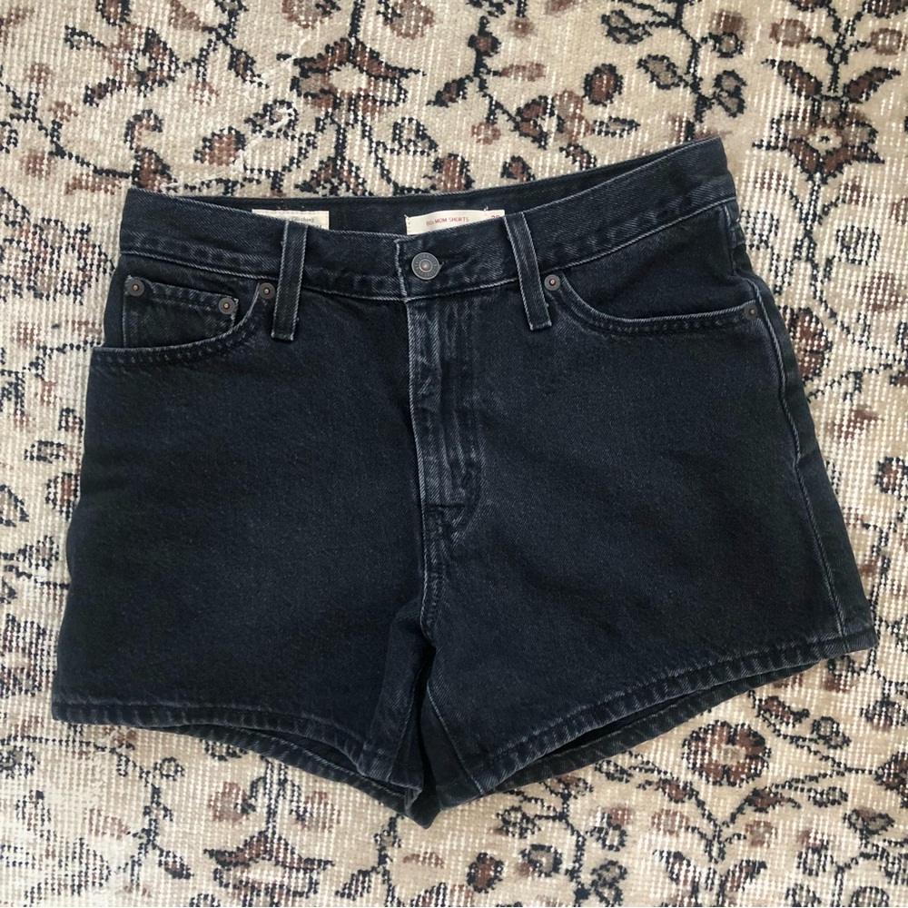 Levi's 80s Mom Jeans Shorts